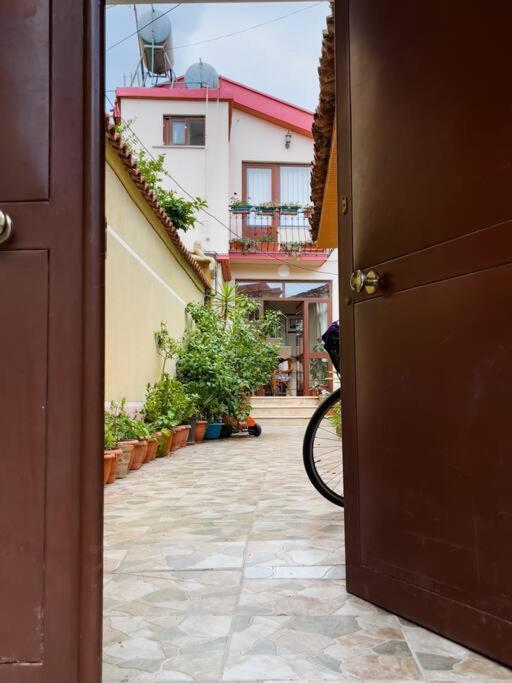 Vila Kodra Τίρανα Εξωτερικό φωτογραφία